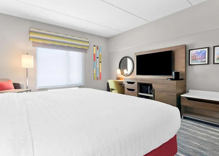 Hampton Inn & Suites Chicago Medical District Uic